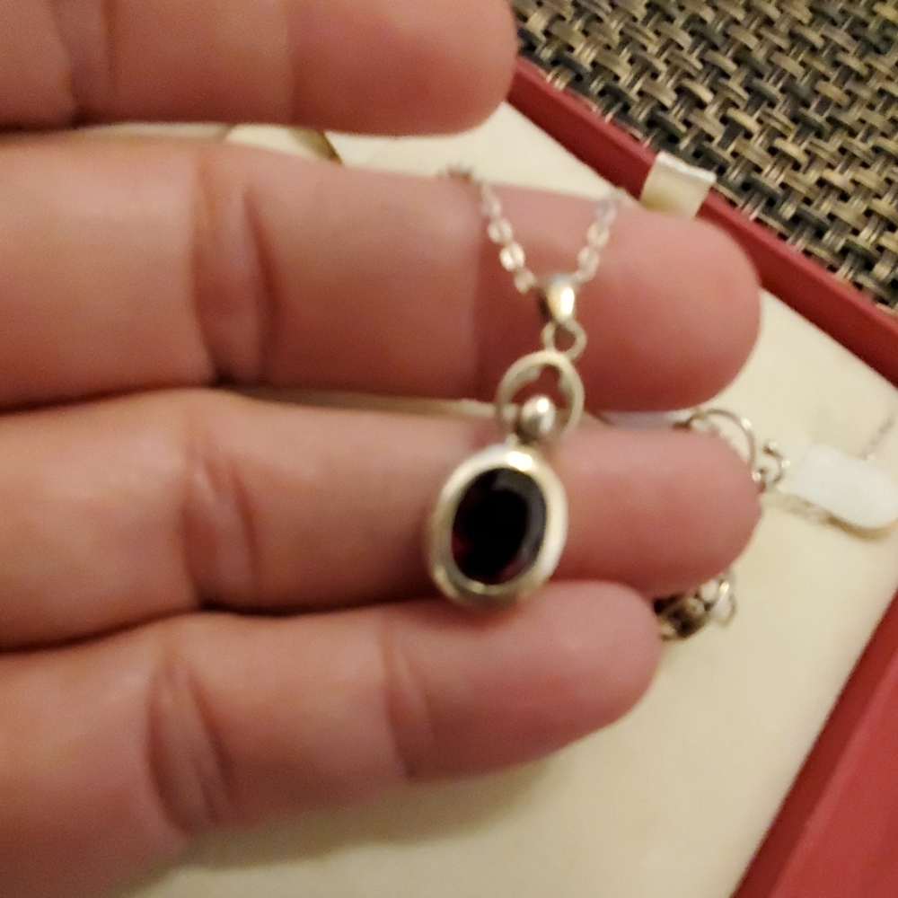 Garnet Set - Picture 7 of 7